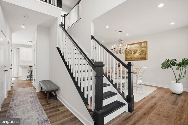 Building Photo - 722 Whitneys Landing Dr