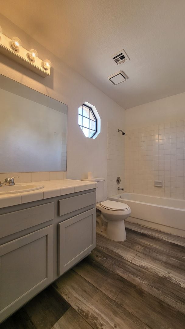 Building Photo - Henderson Home