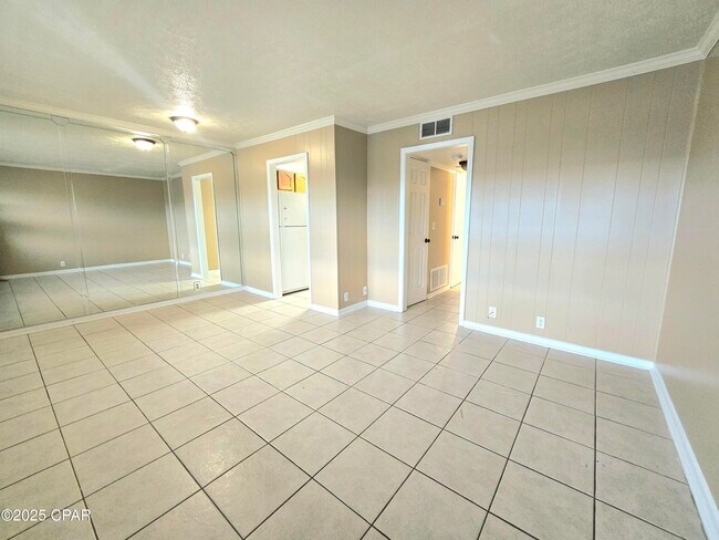 Building Photo - 1301 Beck Ave
