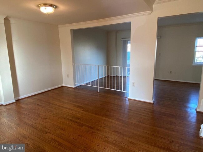 Building Photo - 7432 Pohick Rd