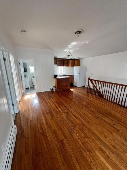 Building Photo - 25-10 94th St