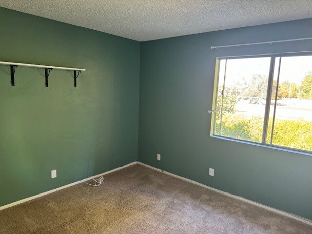 Building Photo - 6828 Ponce Ave