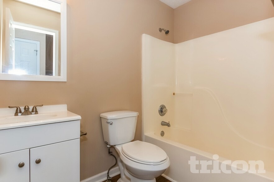 Building Photo - 1131 St Phillips Ct