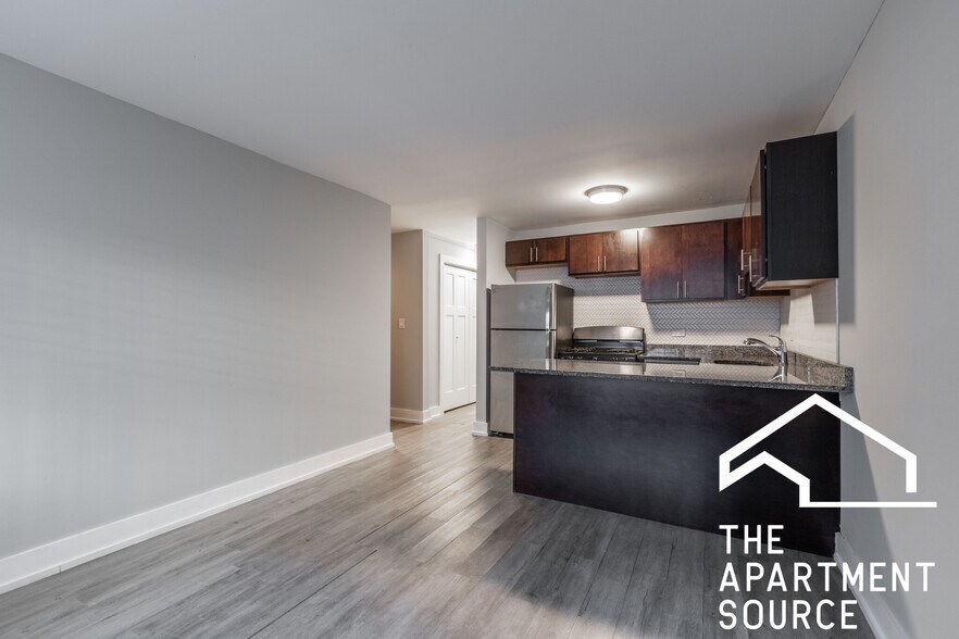 Building Photo - 1437 N Dearborn St