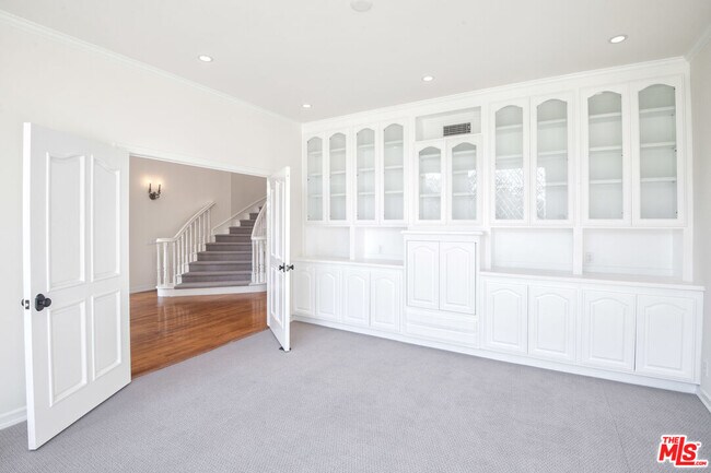 Building Photo - 27437 Winding Way