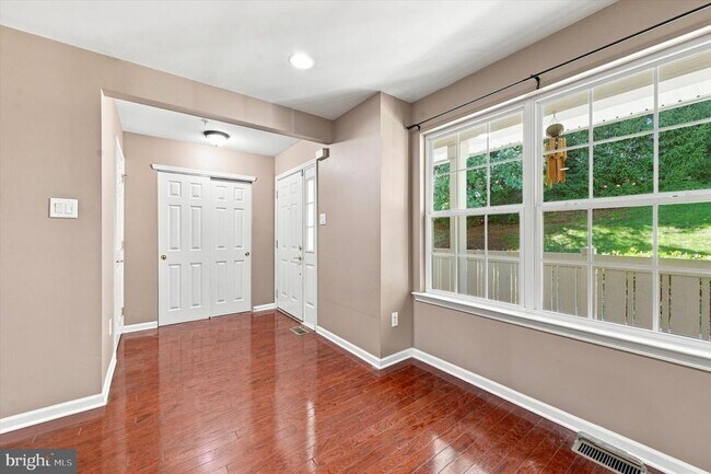 Building Photo - 278 Flagstone Rd