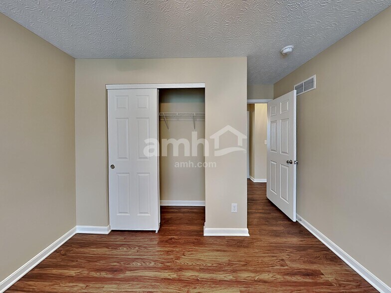 Building Photo - 8685 Woolstone Ct