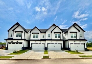 Building Photo - Now Leasing a Brand New 3 bedroom 3 bath Townhome in Olive Branch