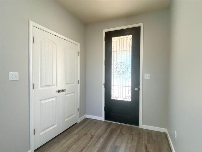 Building Photo - 7320 Sunset Heights Cir