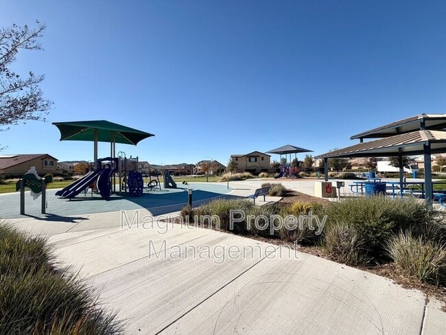 Building Photo - 26564 Rosebay Way