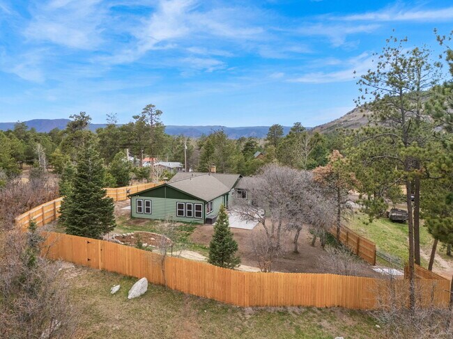 Building Photo - 15632 S Ray Dr