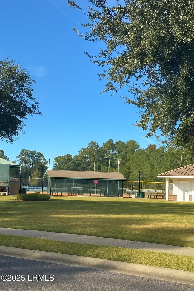 Building Photo - 1 Pomegranate Ln