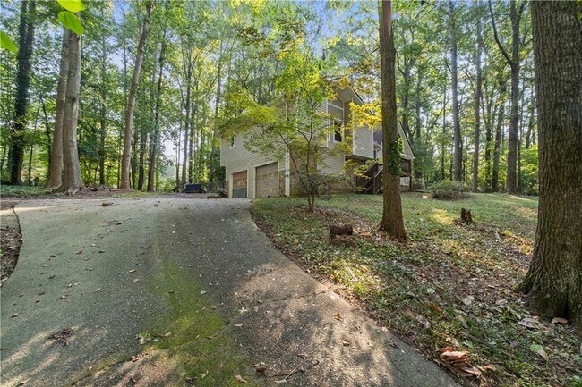 Building Photo - 2622 Sheffield Ct