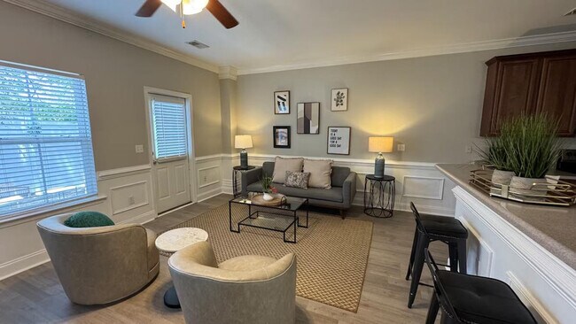 Primary Photo - 115 Ponderosa Dr