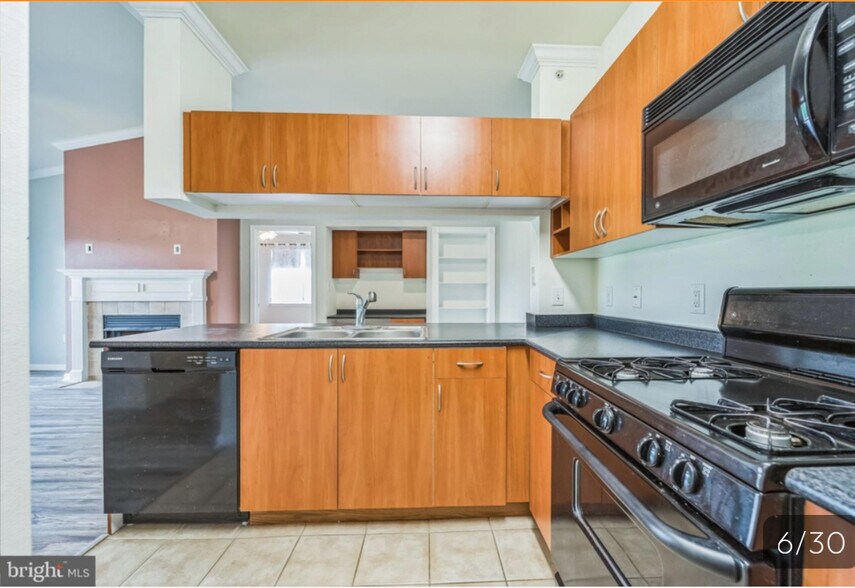 Building Photo - 13502 Derry Glen Ct