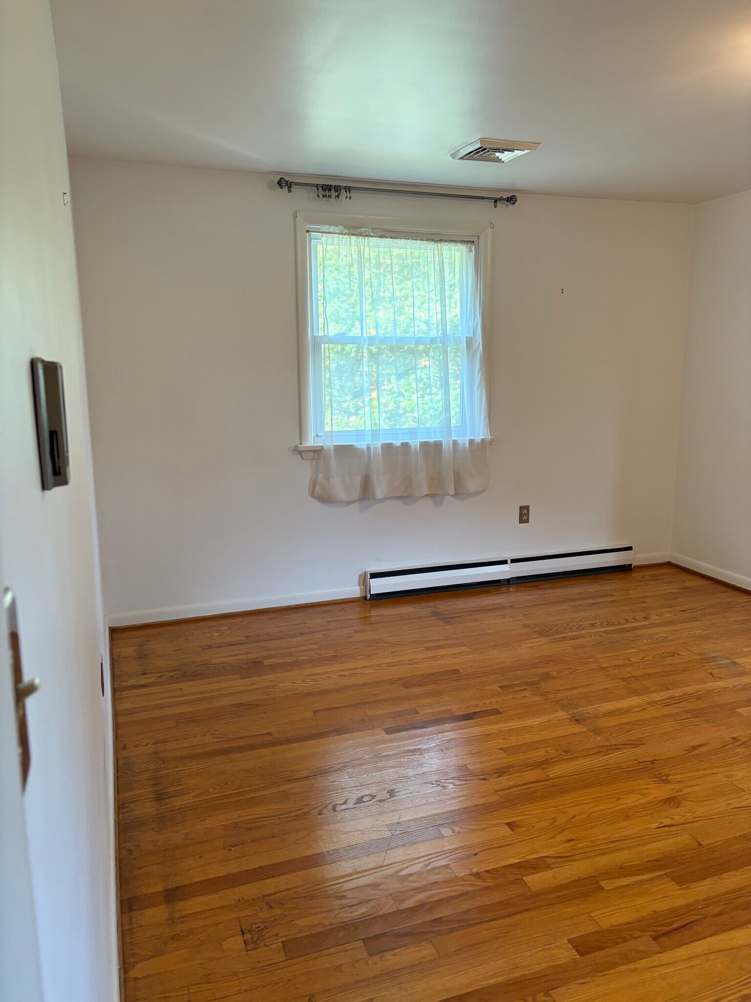 1st Floor Bedroom - 60 Leaman Rd