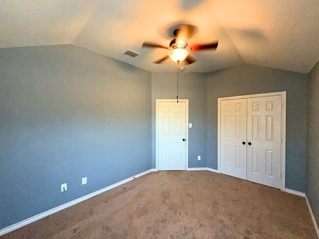 Building Photo - 12614 Oceanside Dr