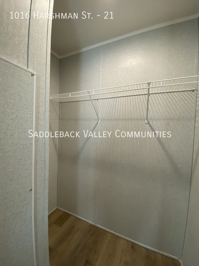 Building Photo - 1016 Harshman St