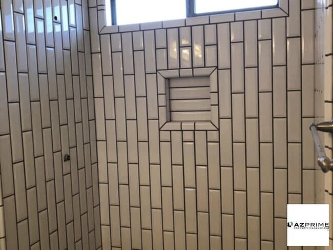 Building Photo - Beautiful home for you