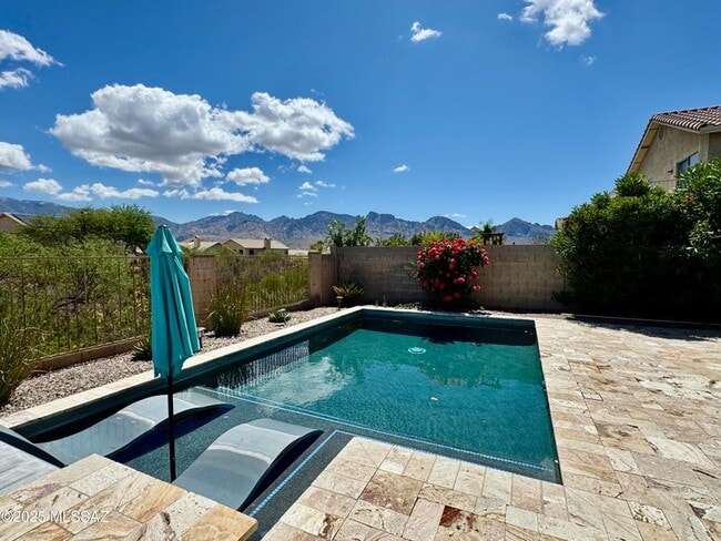 Building Photo - 12768 N Lantern Way