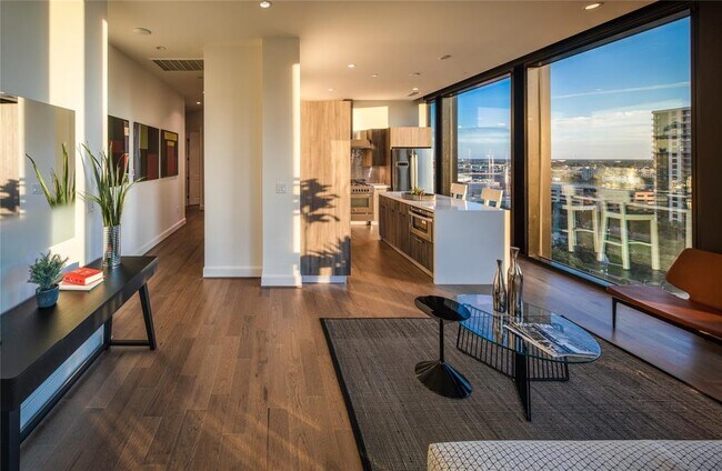 Building Photo - 1211 Caroline-449.4