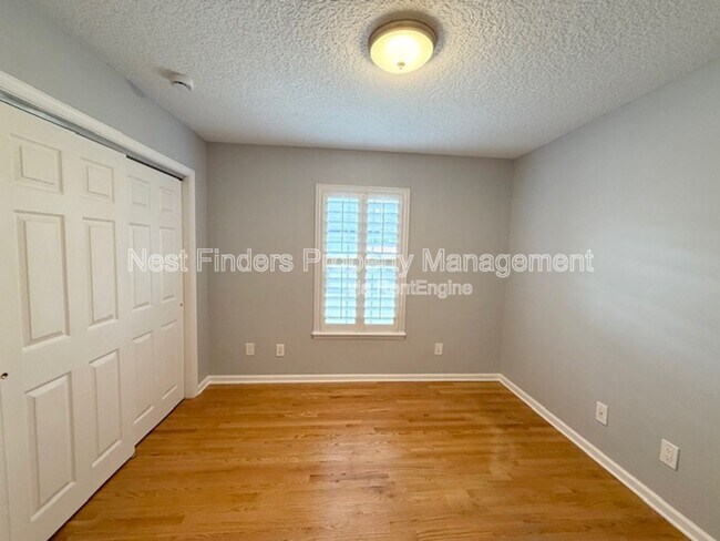 Building Photo - 2567 Merrill Blvd