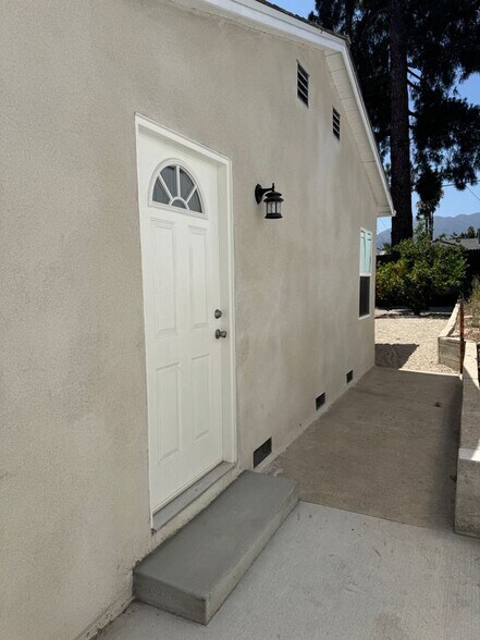 Building Photo - 13247 Raven St