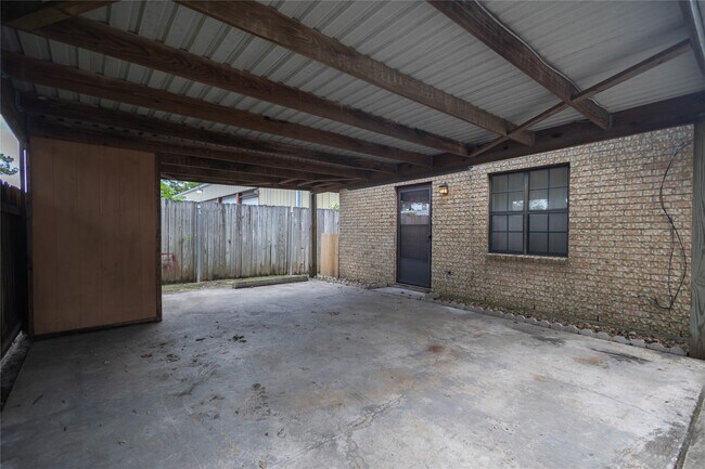 Building Photo - 4324 Spring Valley Rd