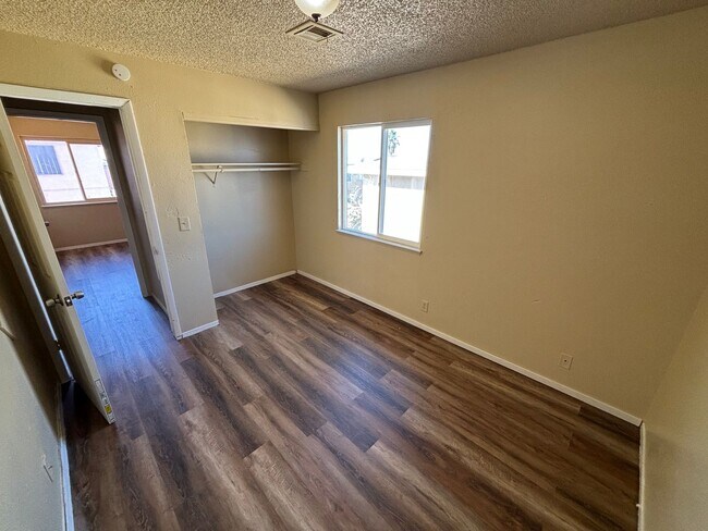 Building Photo - 6991 Kepler Dr