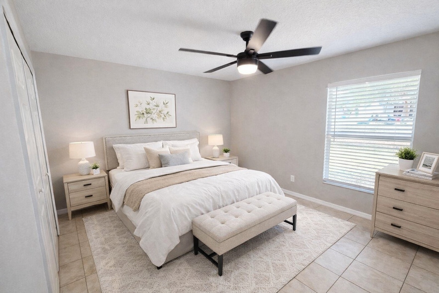 Building Photo - 215 S Boyd St