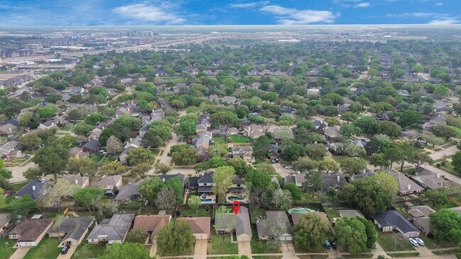 Building Photo - 1102 Comstock Springs Dr
