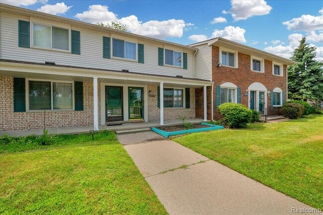 Building Photo - 13426 Denver Cir E