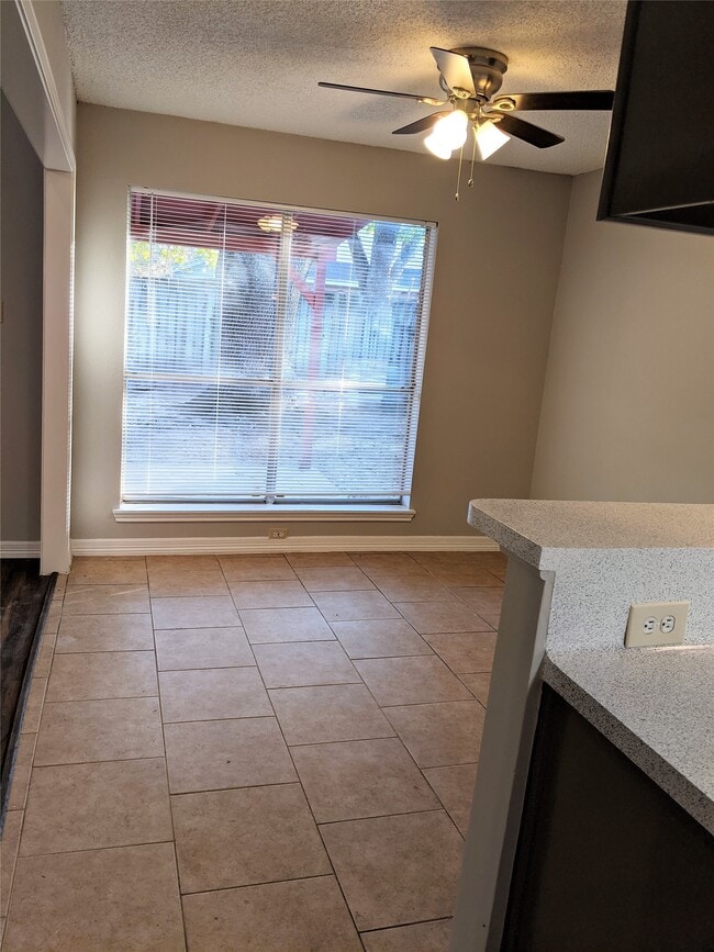 Building Photo - 18115 Poppy Trails St