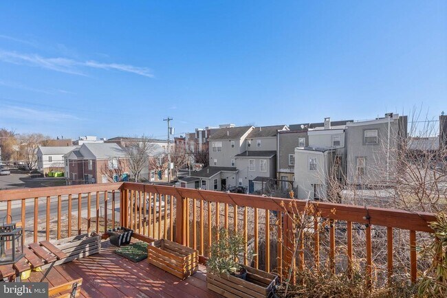 Building Photo - 1753 N Marshall St