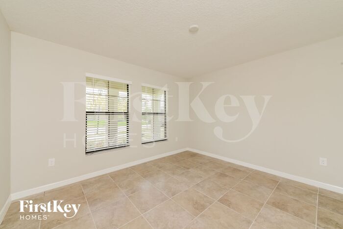 Building Photo - 9723 Sage Creek Dr