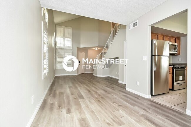 Building Photo - 4 Bedroom Pet-Friendly Home in LAS VEGAS, NV with Main Street Renewal