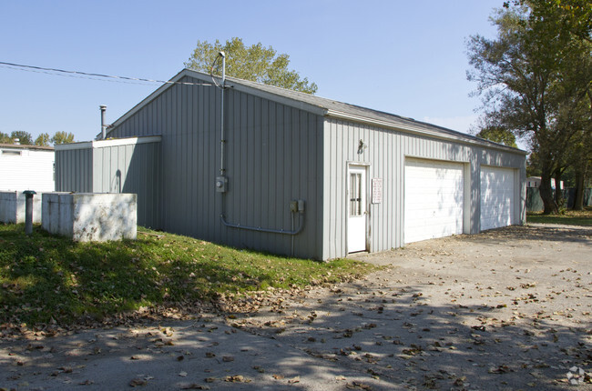 Building Photo - Leisure Village MHC