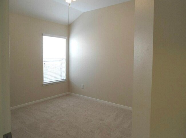 Building Photo - 1611 Taylor Mills Ct