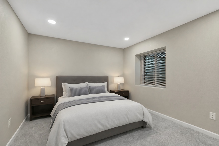 Building Photo - 1539 Fairfax St