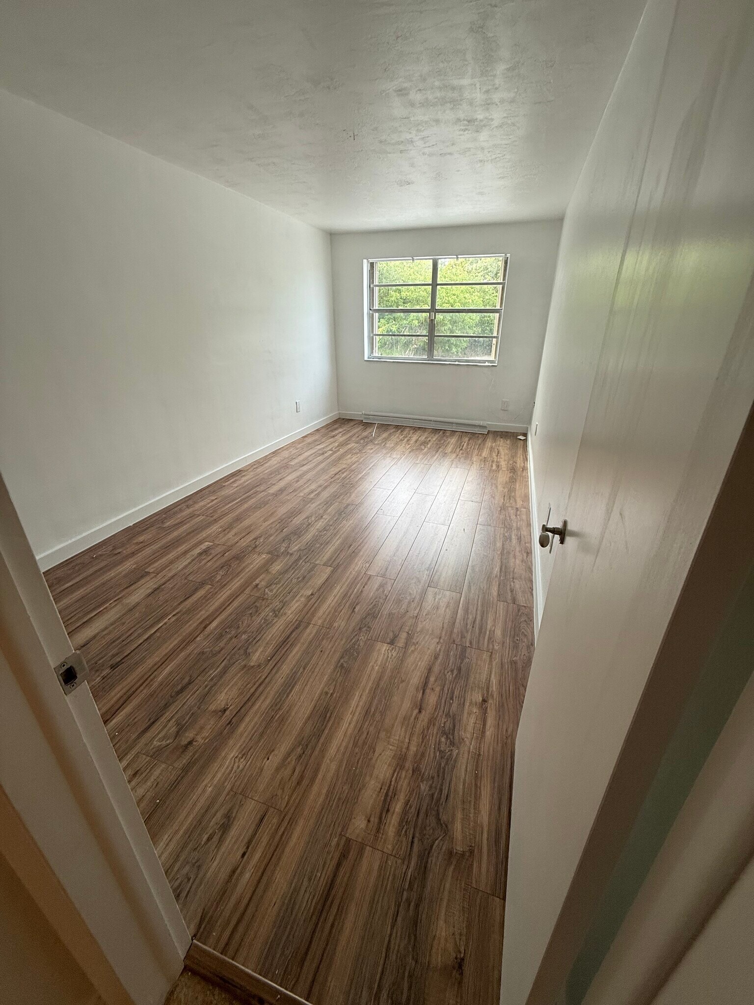 Building Photo - 9823 SW 93rd Ter