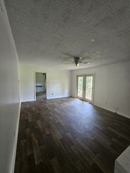 Building Photo - 24 Rainbow Cove