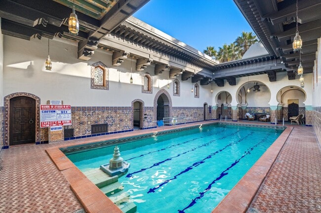 Building Photo - 867 Sand Point Rd