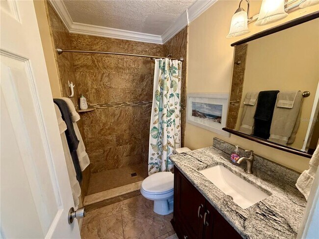 Building Photo - 5009 Starfish Dr SE