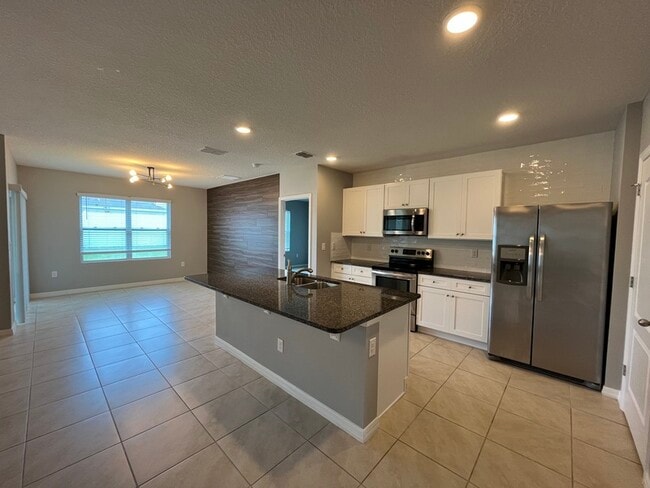 Building Photo - 5106 Fiddlewood Way