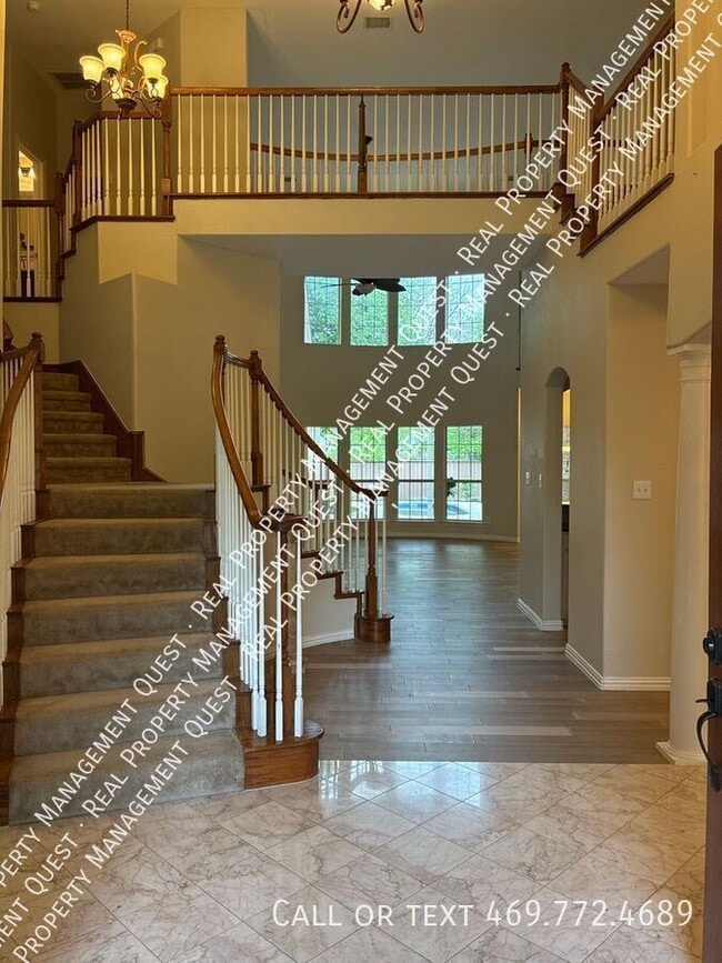 Building Photo - 3731 Edgewood Ct