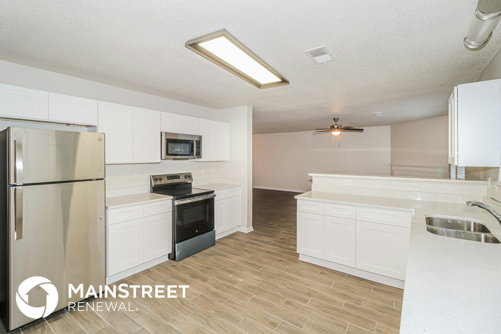 Building Photo - 10071 Branley Oak Dr