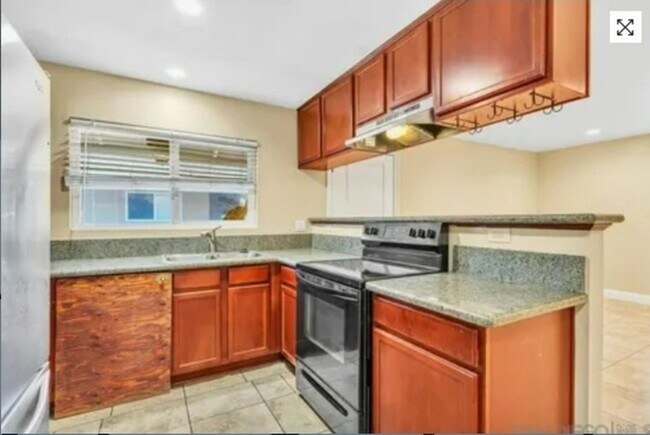 Building Photo - Beautiful 2 bedrooms 1 bath condo in Lakeside CA!!!!!