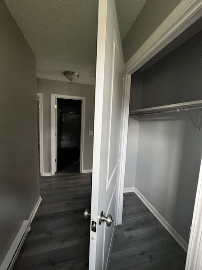 Building Photo - 6621 Fairfield Ave