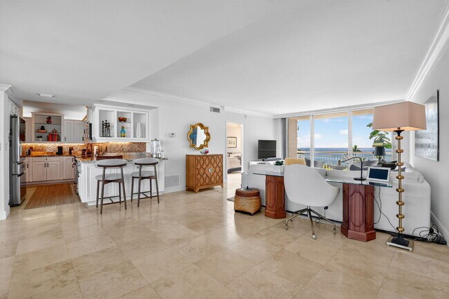 Building Photo - 2780 S Ocean Blvd
