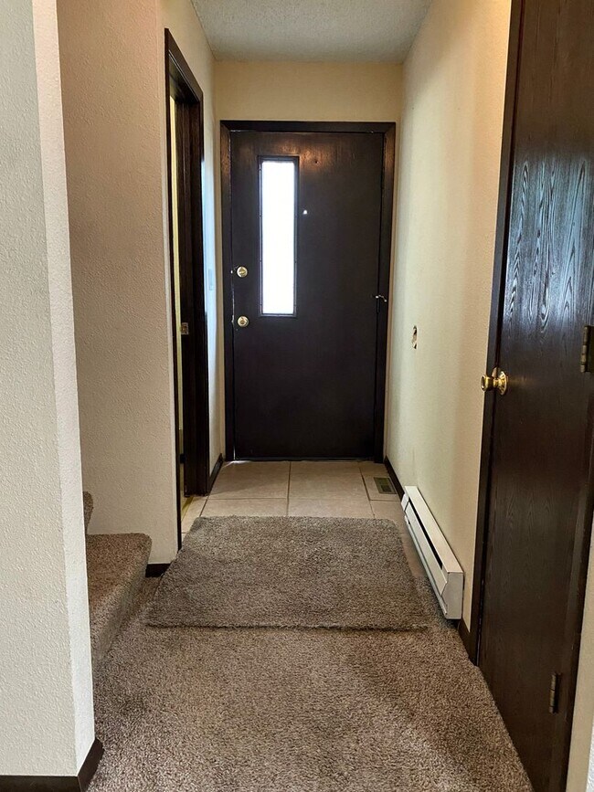 Building Photo - Townhome in Rifle